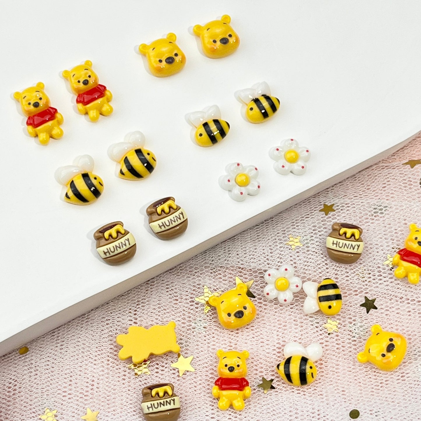 Winnie Bear Cartoon Nail Art Decorations Cute 3D Bee and Flower Resin Rhinestones DIY Press-On Nail Accessories