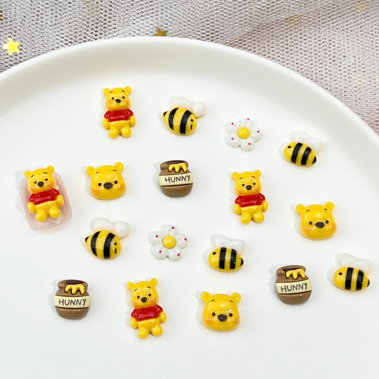 Winnie Bear Cartoon Nail Art Decorations Cute 3D Bee and Flower Resin Rhinestones DIY Press-On Nail Accessories