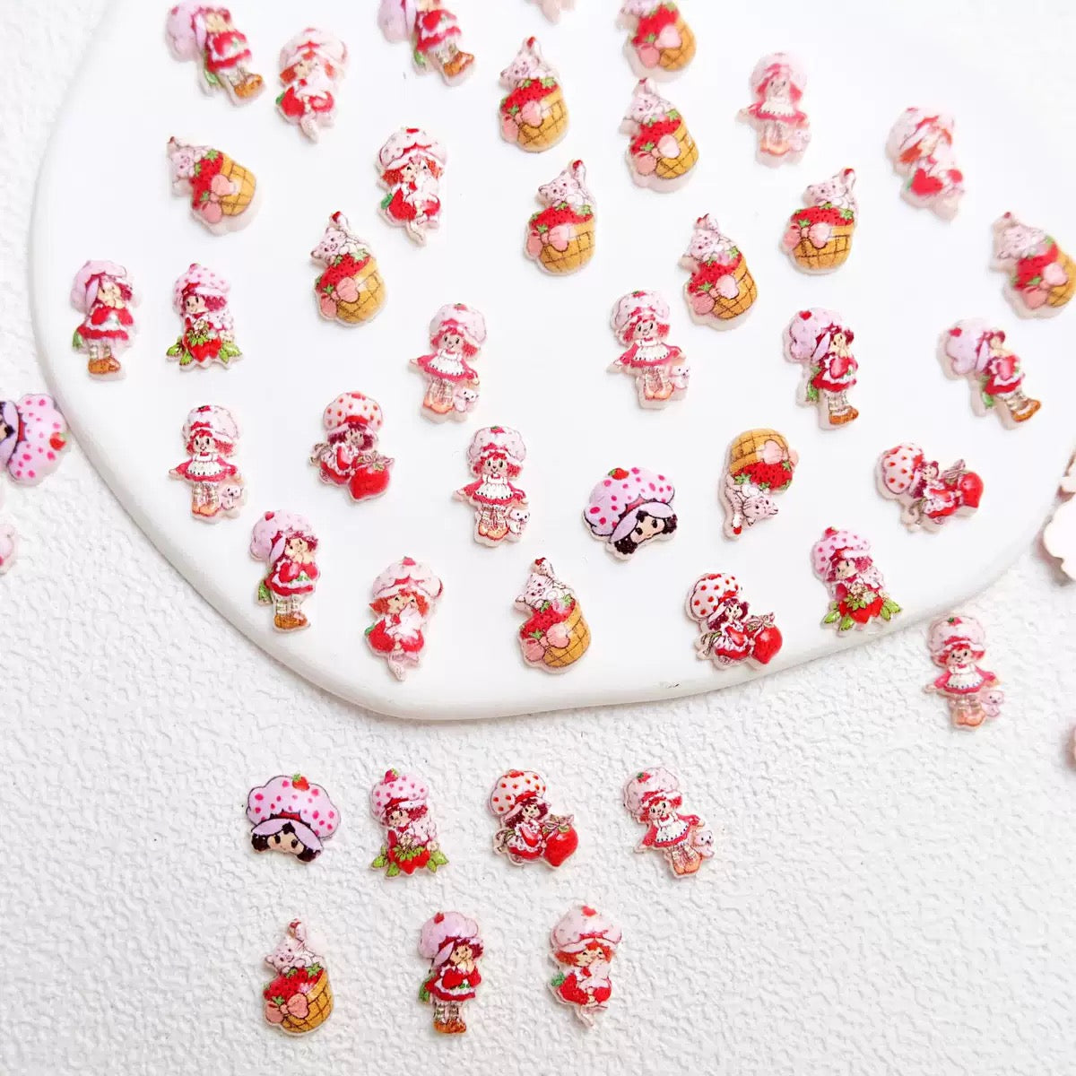 Strawberry Shortcake Girl 3D Nail Charms – Mixed Resin Flatback Kawaii Nail Art Decorations for DIY Nails & Craft Design