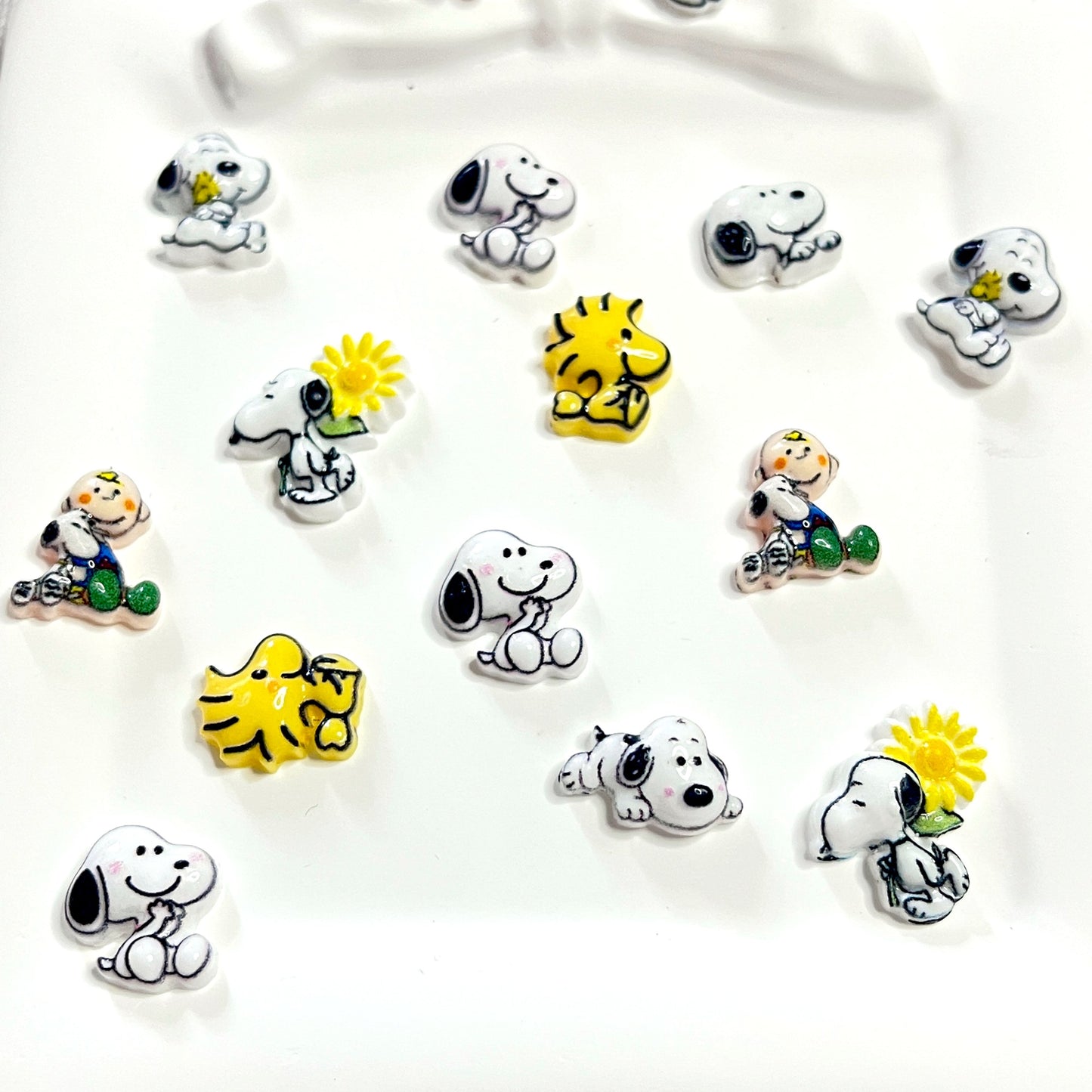 Snoopy Nail Charms 3D Cartoon Resin Flatback Charms for Nail Art, DIY Phone Case & Craft Accessories, Kawaii Mini Charms